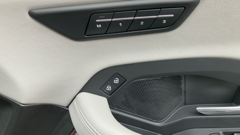 Jaguar E-Pace 2.0 D165 R-Dynamic Black 5dr Auto Diesel Estate